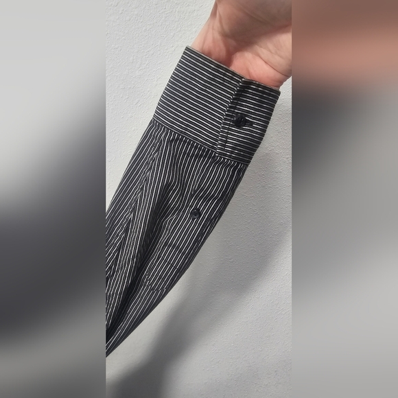 INC International Concepts Men’s Button Down Dress Shirt Black White Pinstripe M - Picture 8 of 12